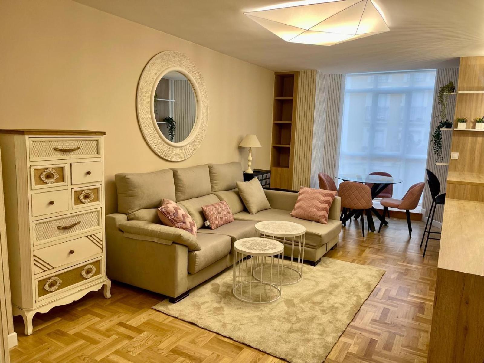 A Un Paso De La Catedral Apartment Burgo Екстериор снимка