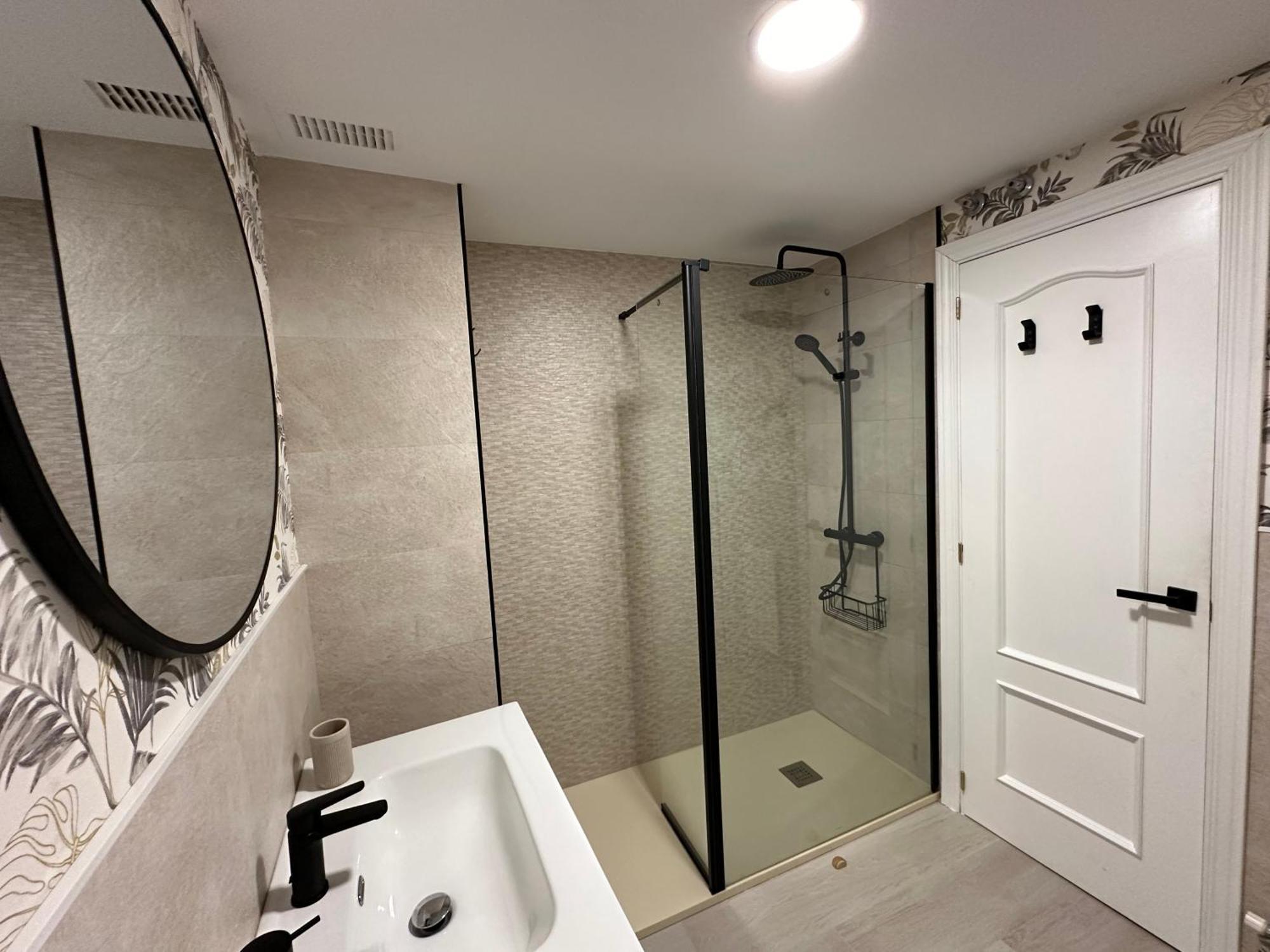 A Un Paso De La Catedral Apartment Burgo Екстериор снимка